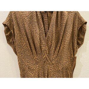 J. PETERMAN: 100% silk dress, Size 6, vintage look, see back of dress "buttons"